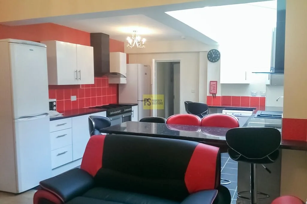7 bedroom terraced house for rent