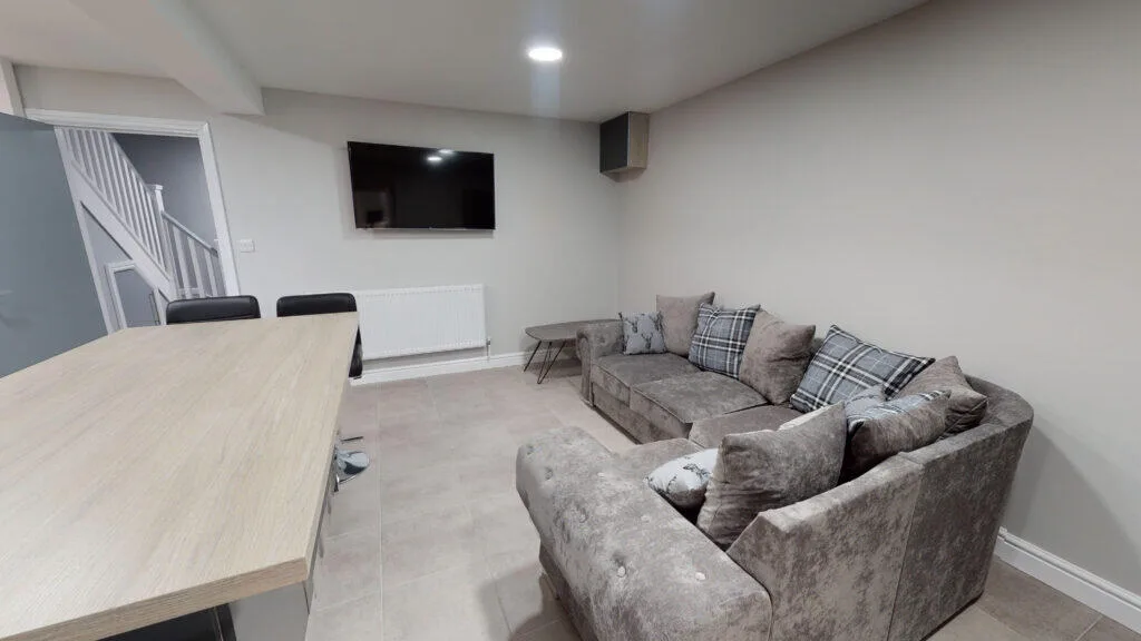 5 bedroom house for rent