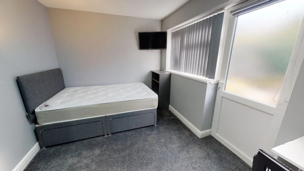 5 bedroom house for rent