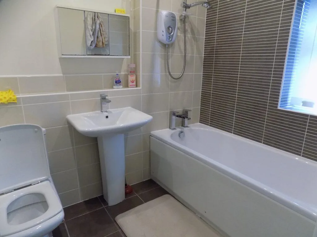 4 bedroom house for rent