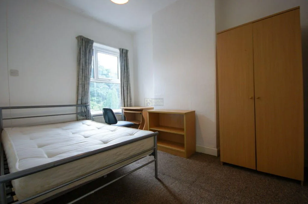 4 bedroom terraced house for rent