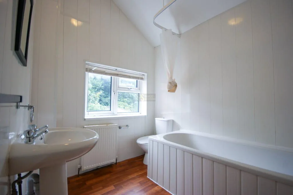 4 bedroom terraced house for rent