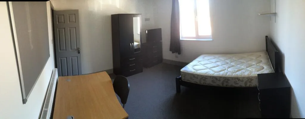 6 bedroom terraced house for rent