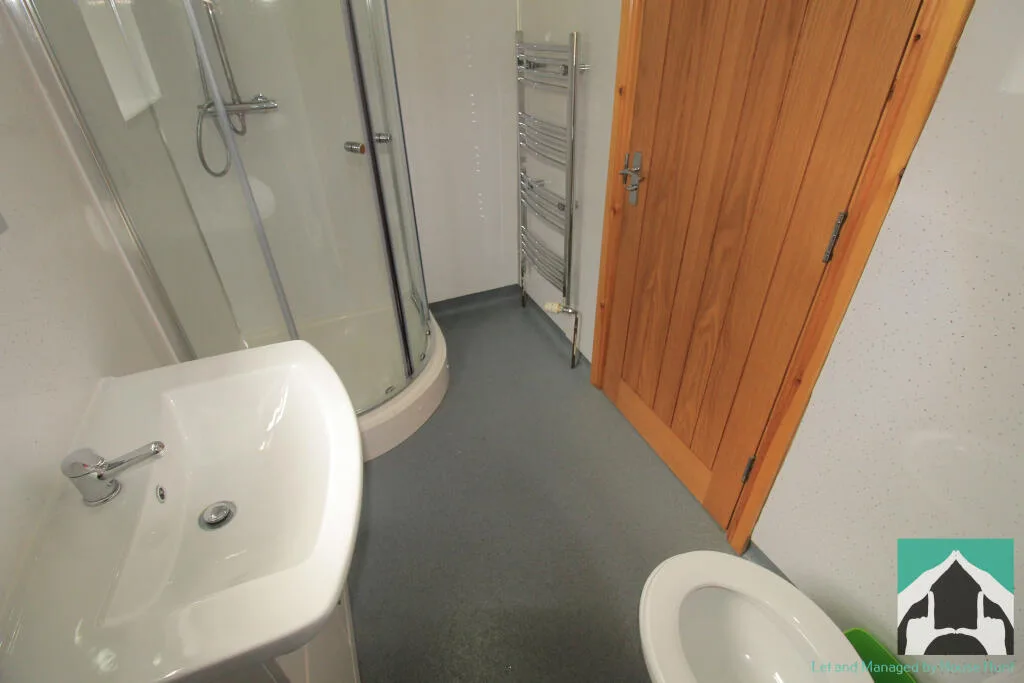 5 bedroom house for rent