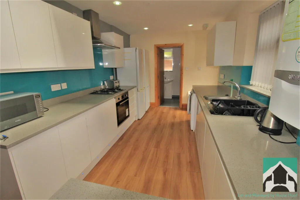5 bedroom house for rent