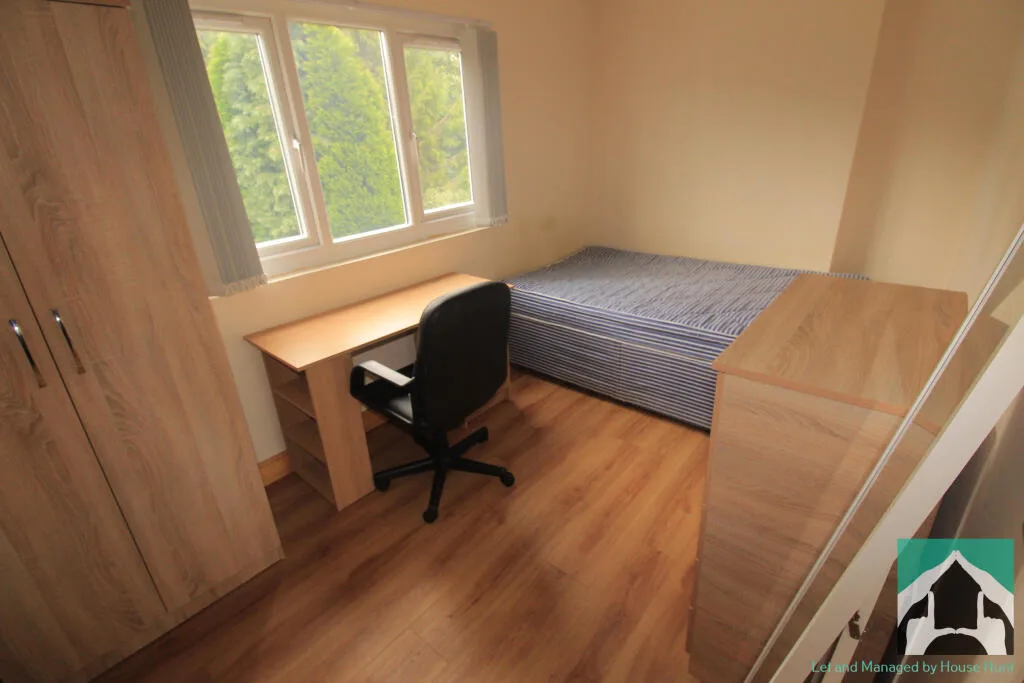 5 bedroom house for rent