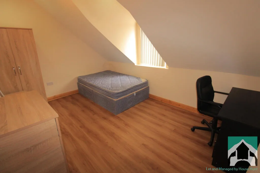 5 bedroom house for rent