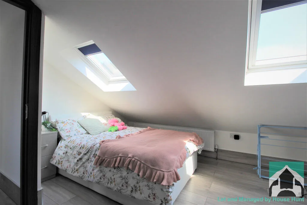 6 bedroom house for rent