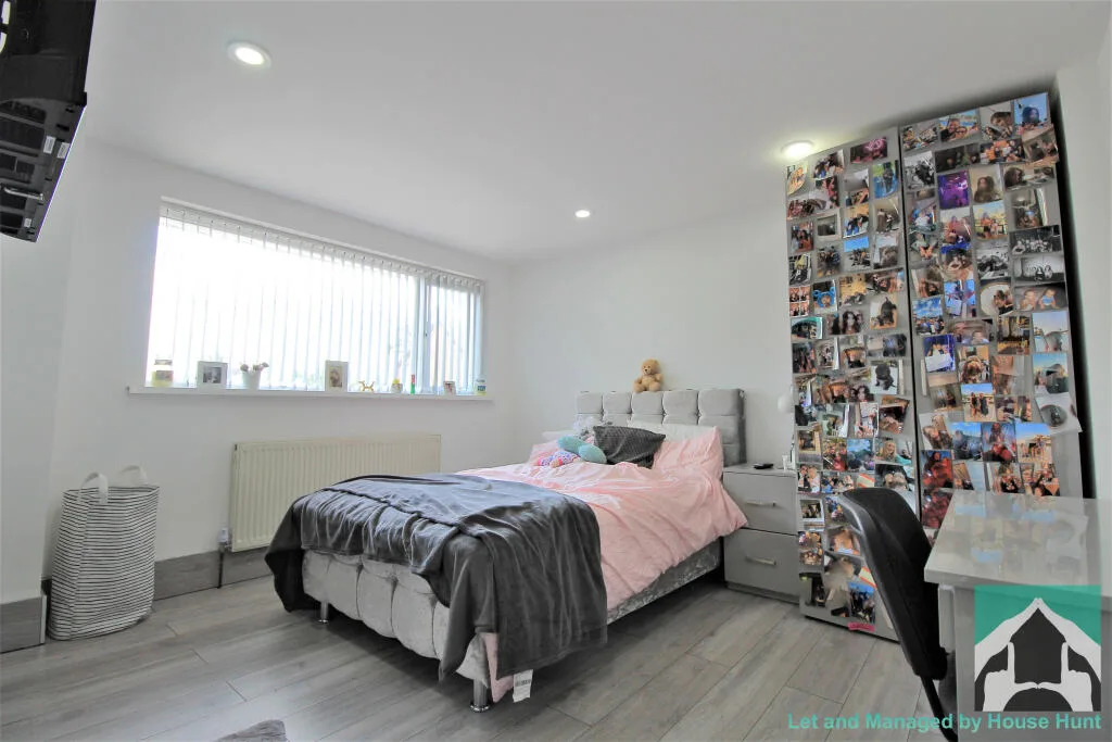 6 bedroom house for rent