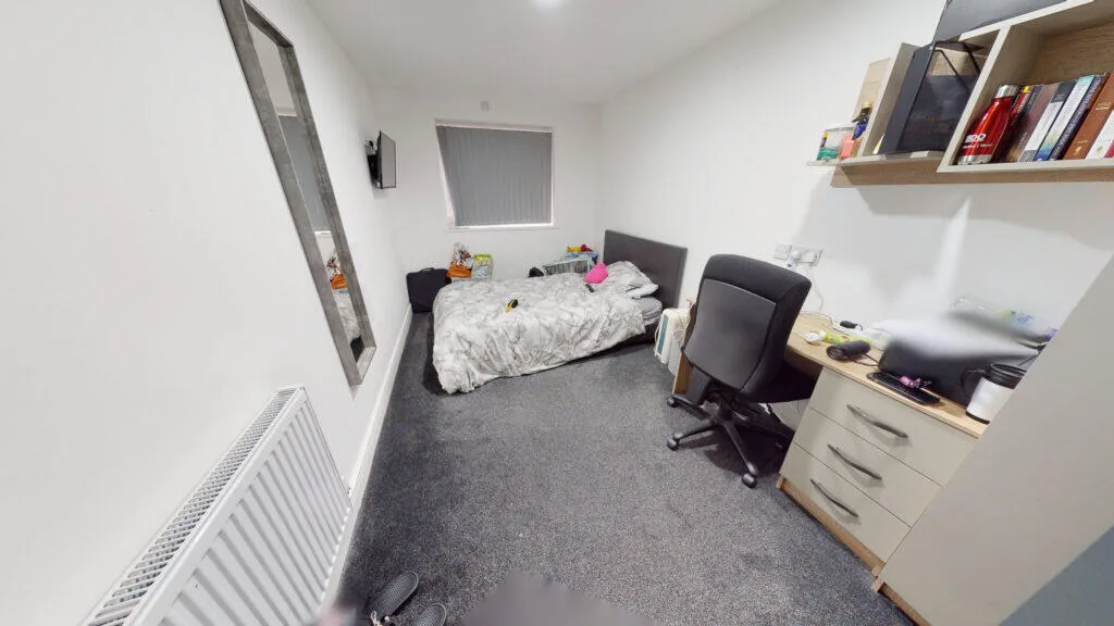 6 bedroom house for rent