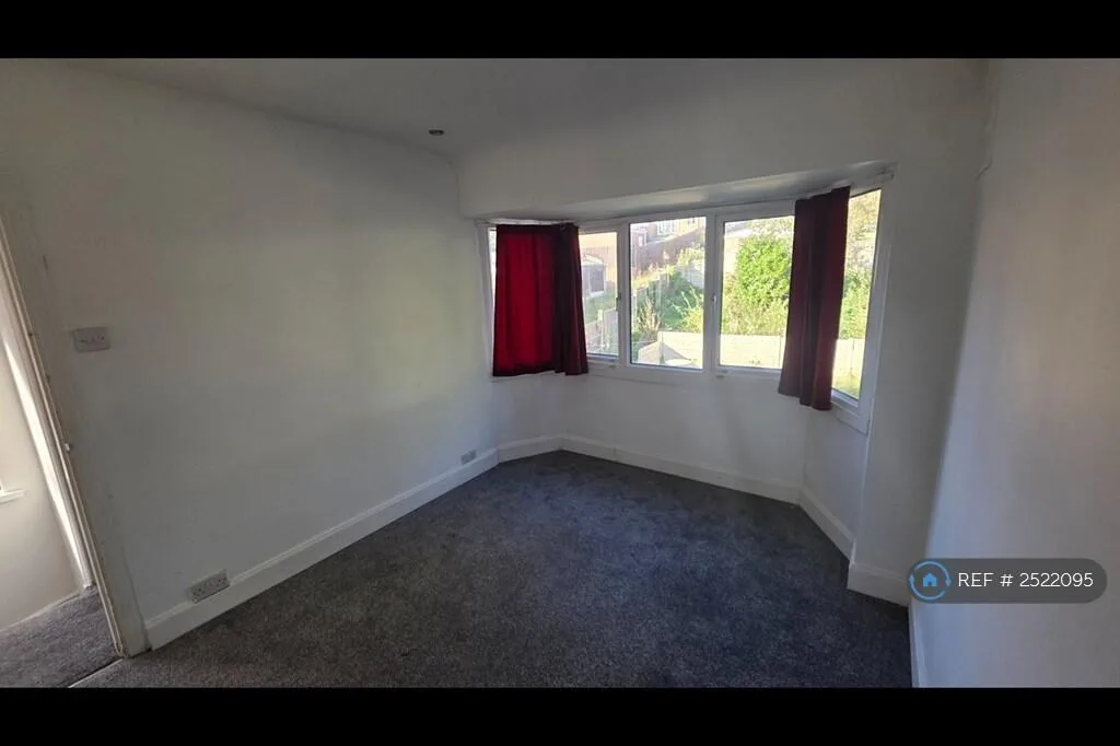 3 bedroom detached house for rent