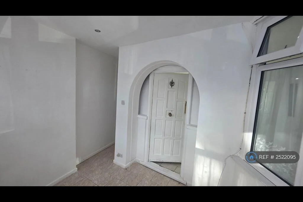 3 bedroom detached house for rent
