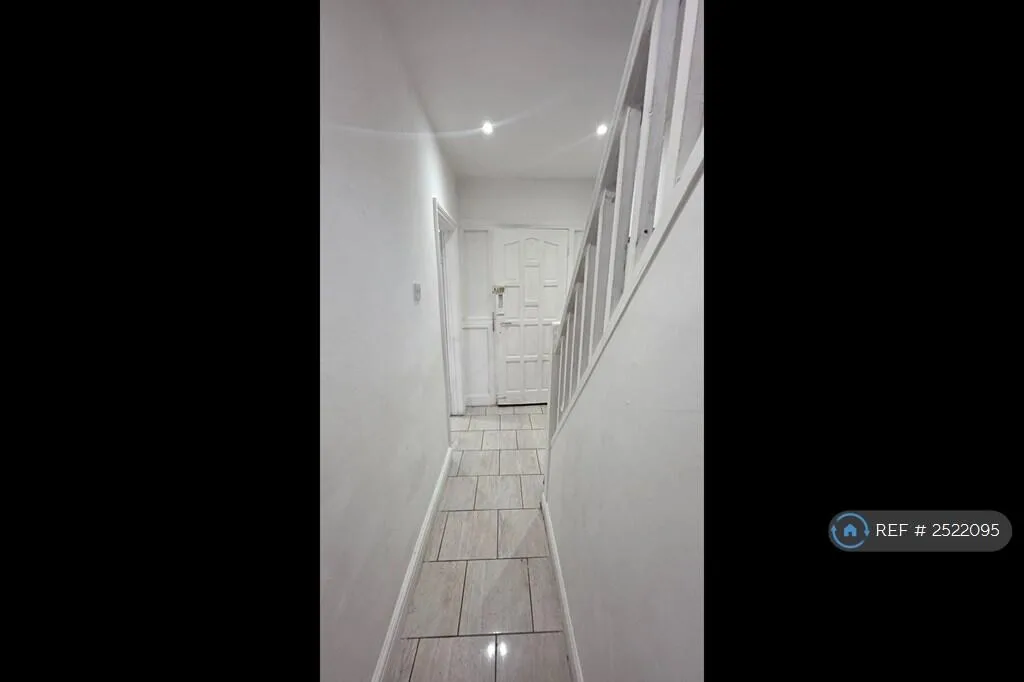 3 bedroom detached house for rent