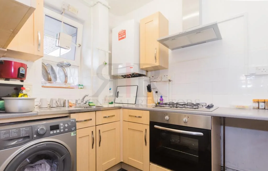3 bedroom flat for rent