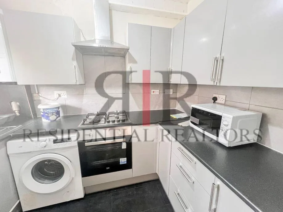 3 bedroom flat for rent