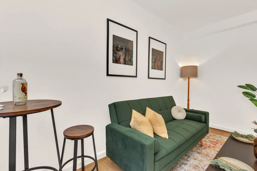 Studio flat for rent