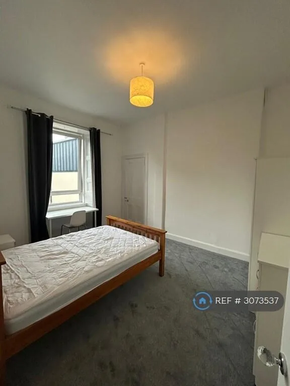 4 bedroom flat for rent