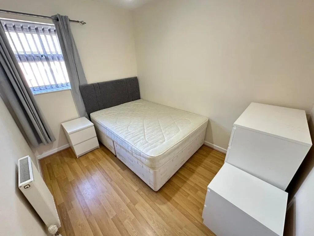 4 bedroom terraced house for rent