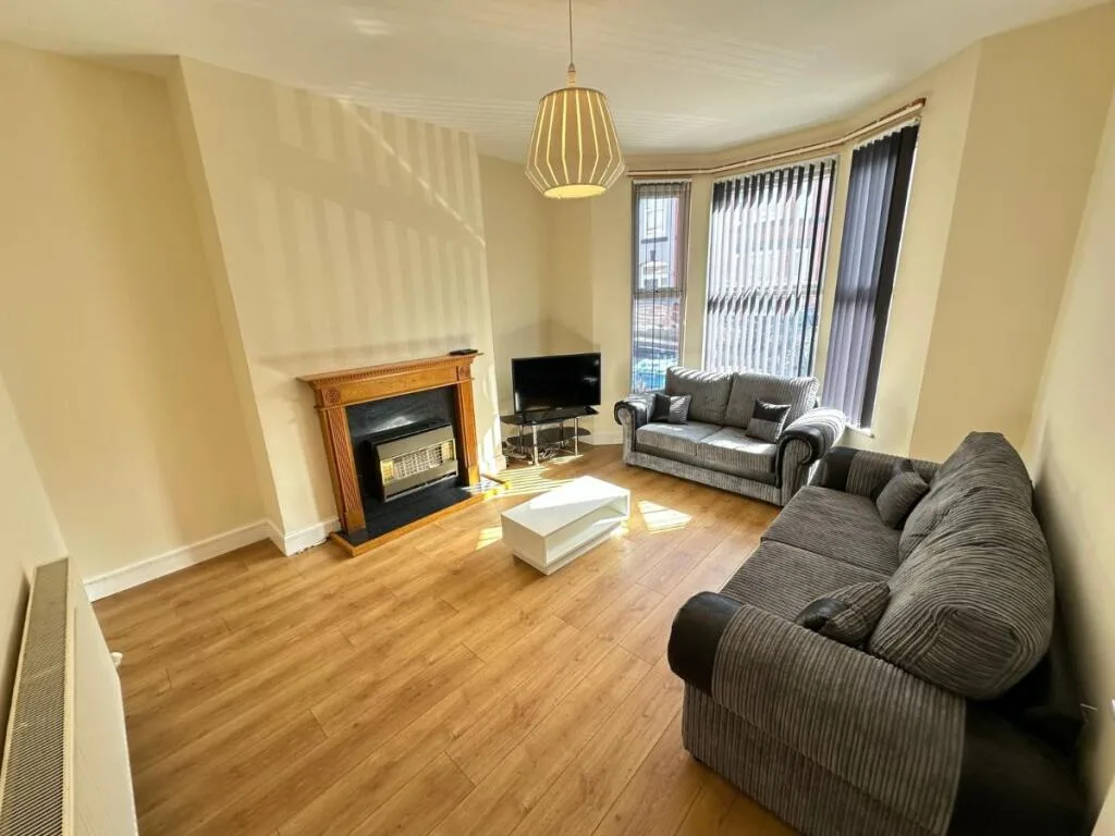 4 bedroom terraced house for rent