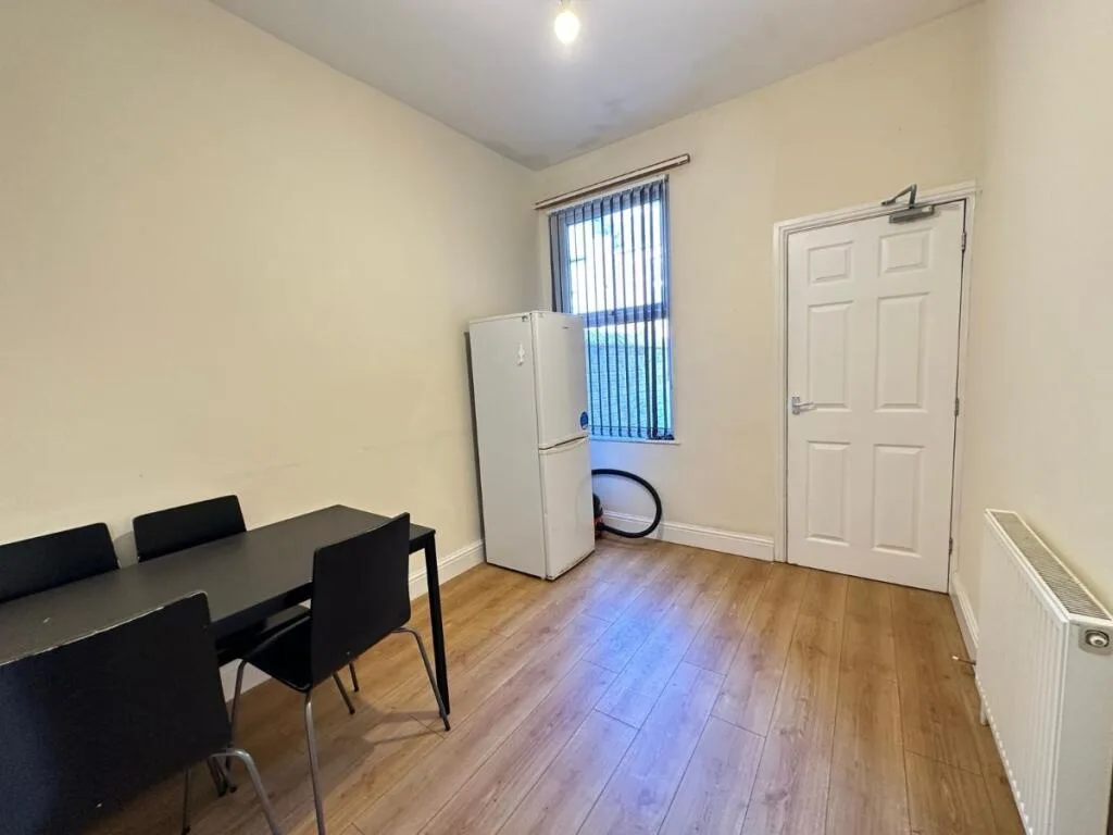4 bedroom terraced house for rent