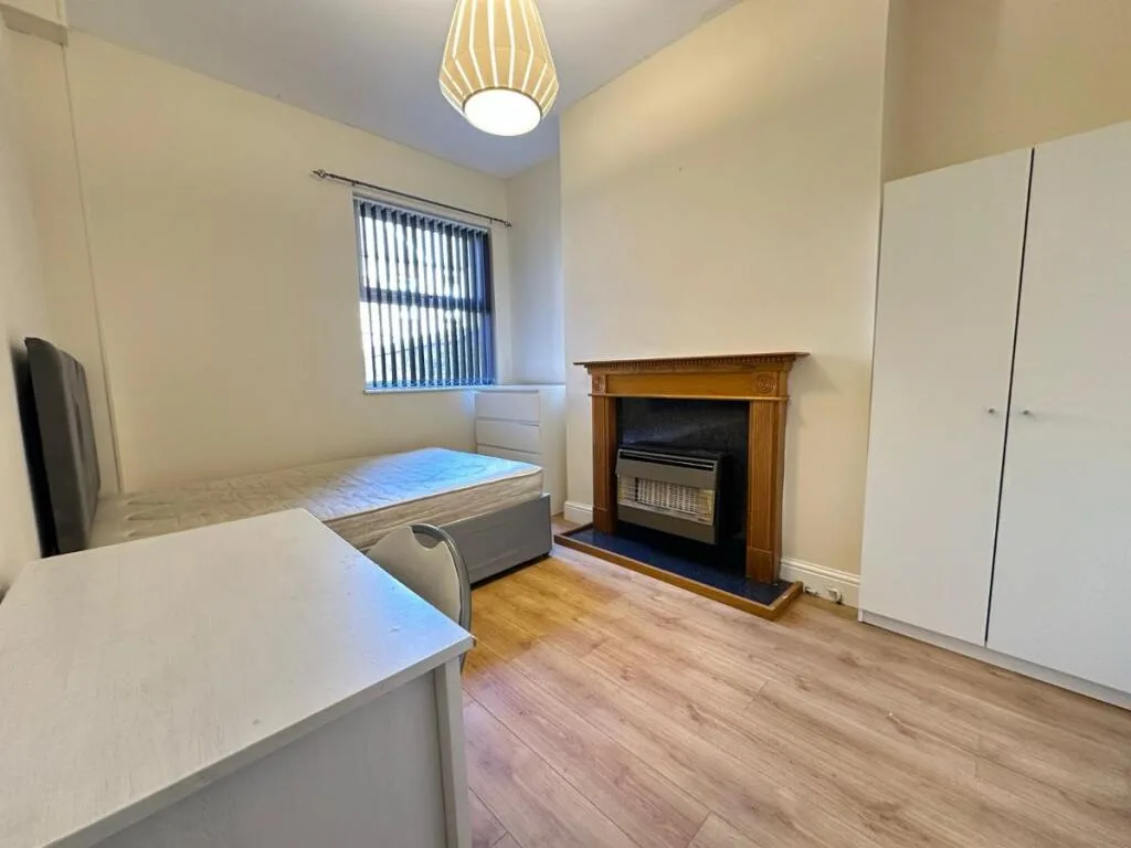 4 bedroom terraced house for rent