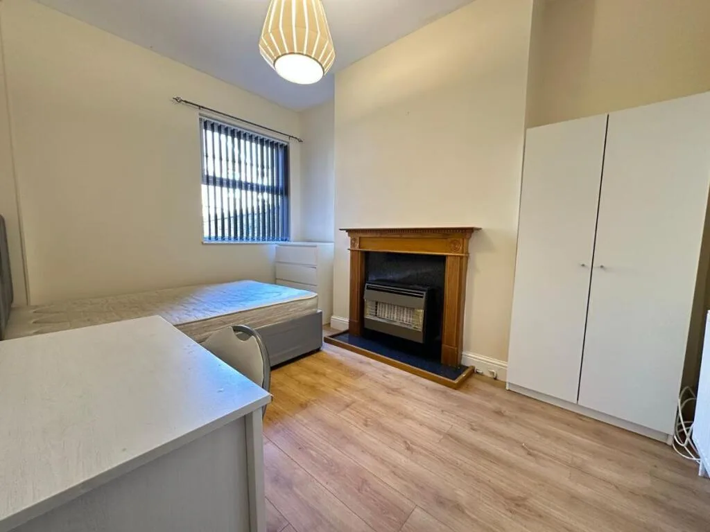 4 bedroom terraced house for rent