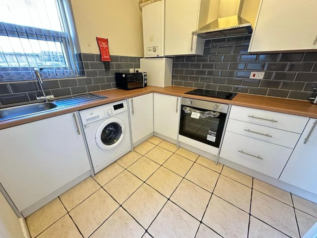 4 bedroom terraced house for rent