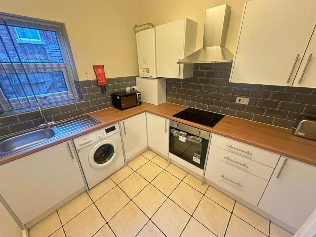 4 bedroom terraced house for rent