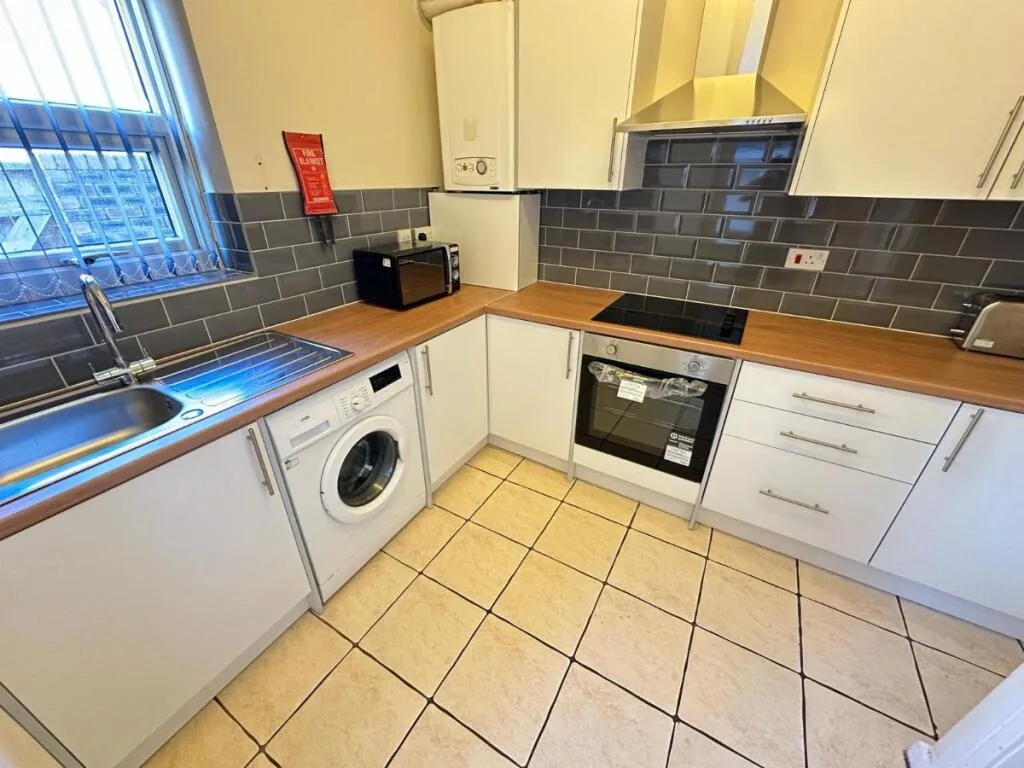 4 bedroom terraced house for rent