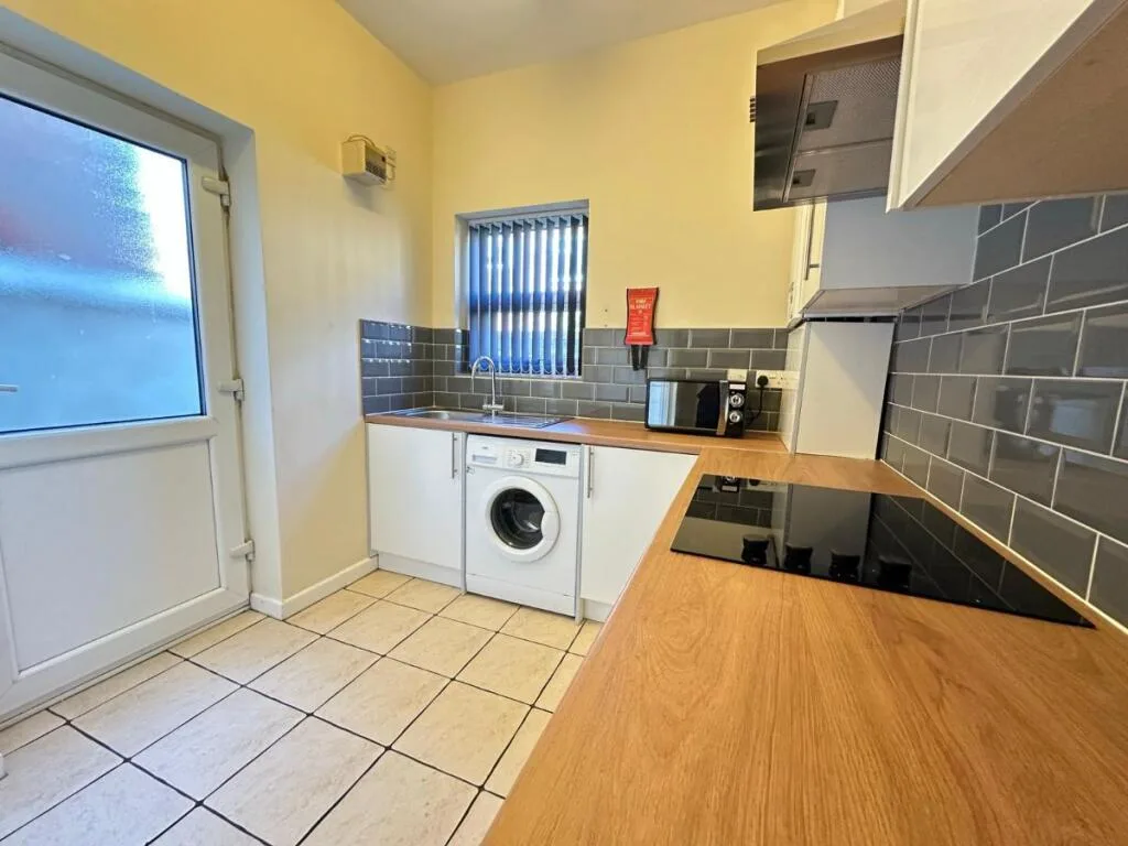 4 bedroom terraced house for rent