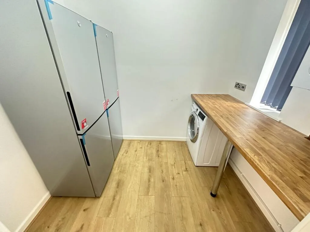 5 bedroom terraced house for rent