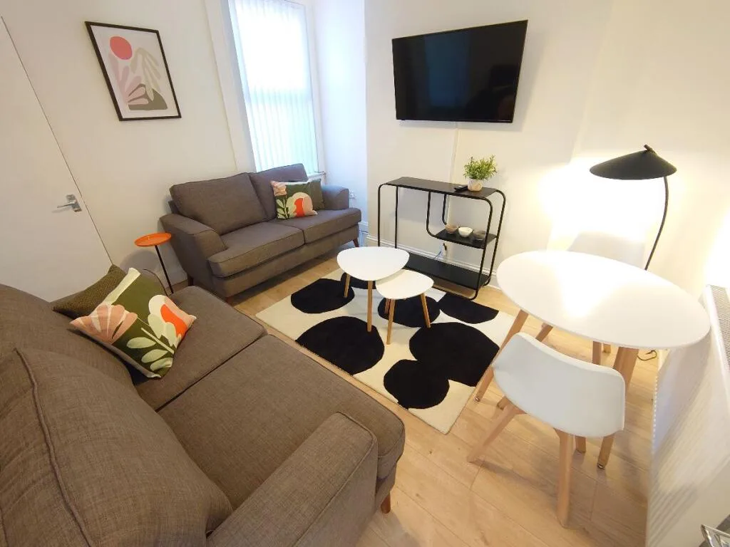 4 bedroom terraced house for rent