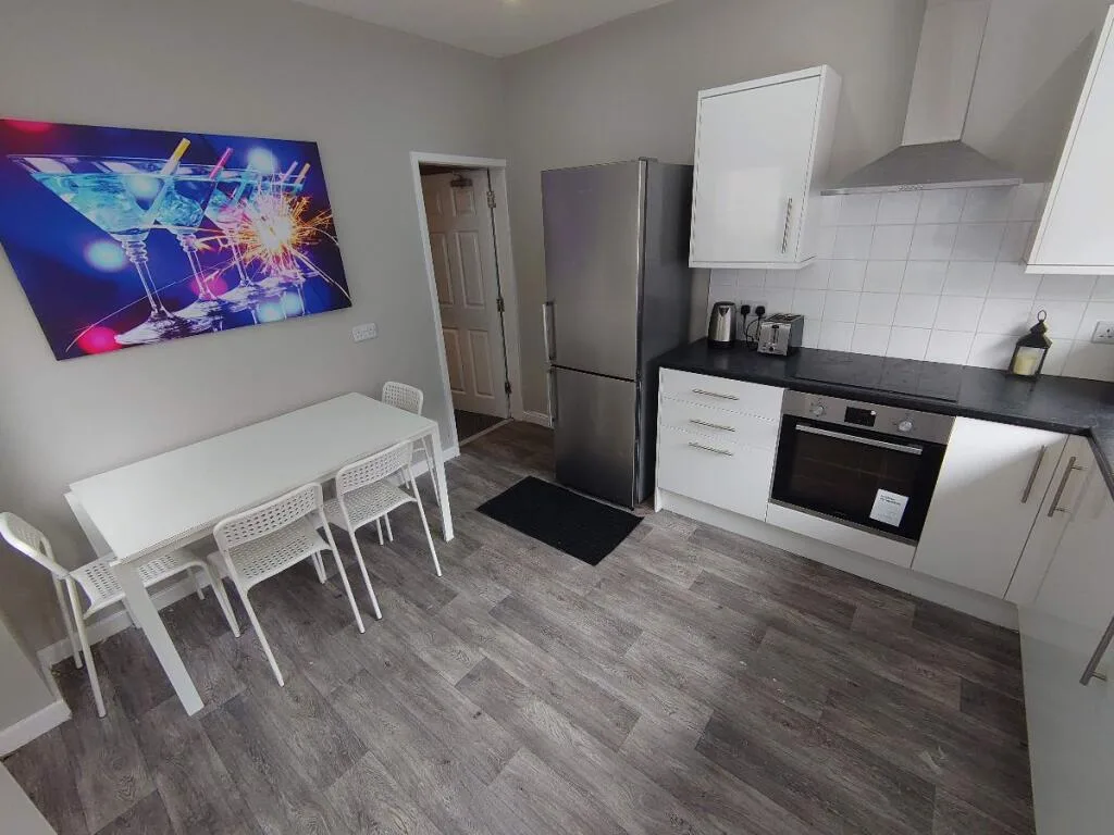 4 bedroom terraced house for rent