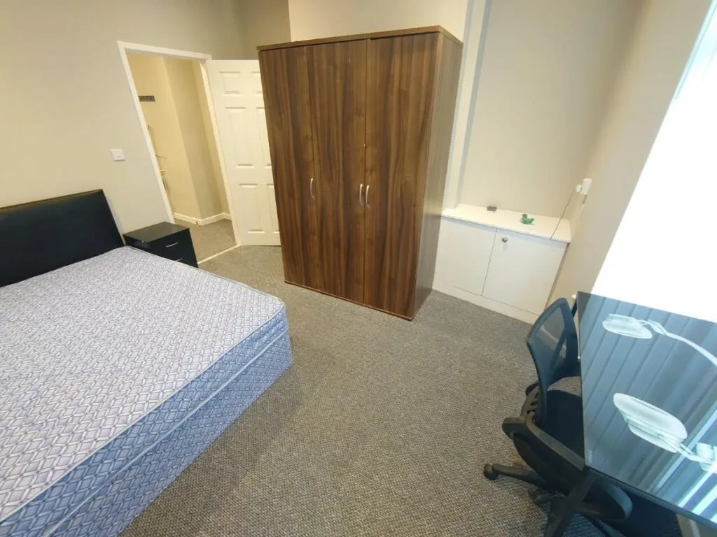 4 bedroom terraced house for rent