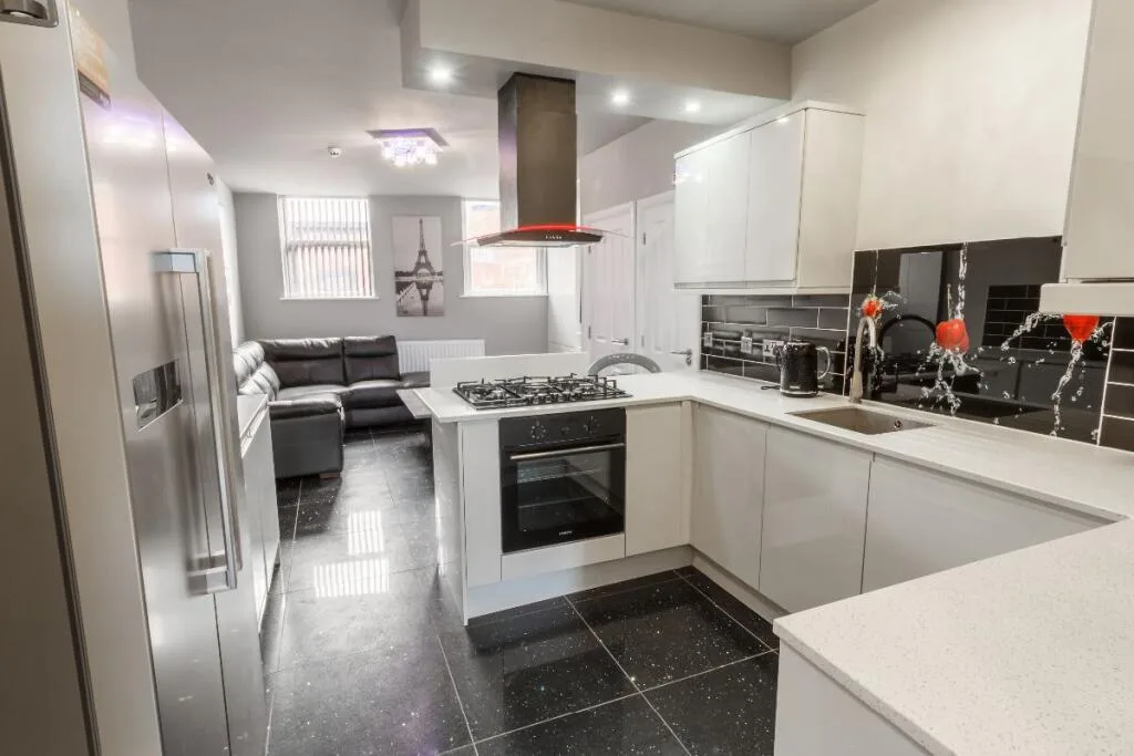 5 bedroom apartment for rent