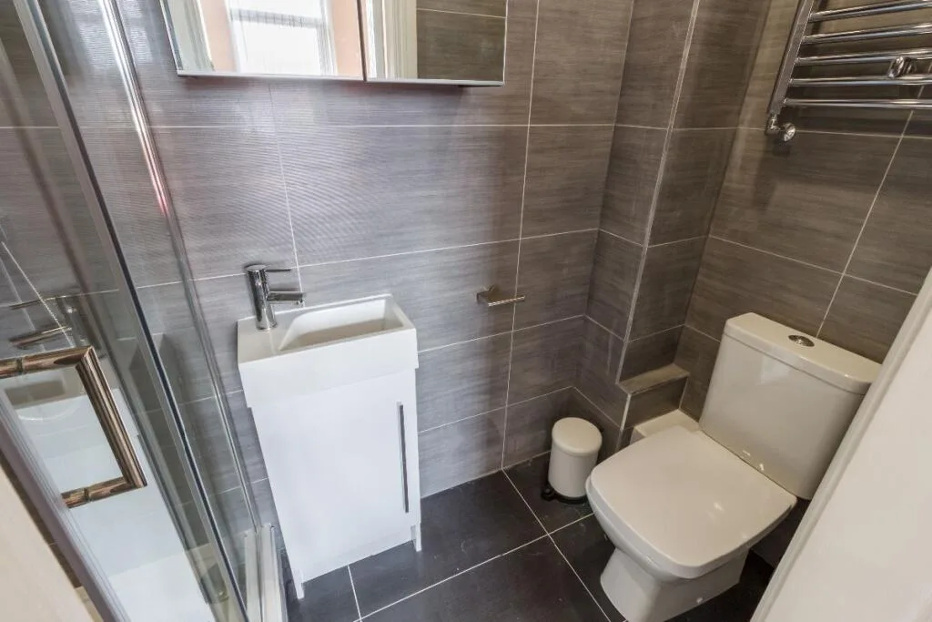 5 bedroom apartment for rent