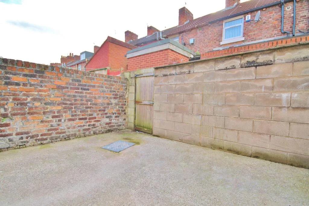 4 bedroom terraced house for rent