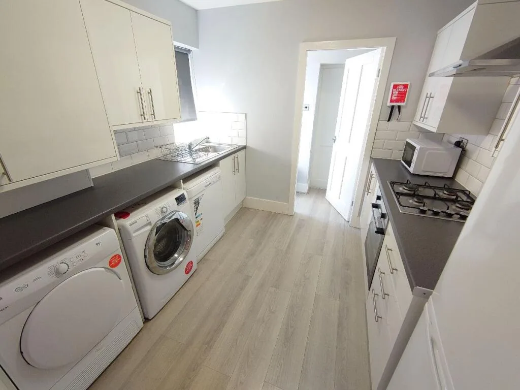 4 bedroom terraced house for rent