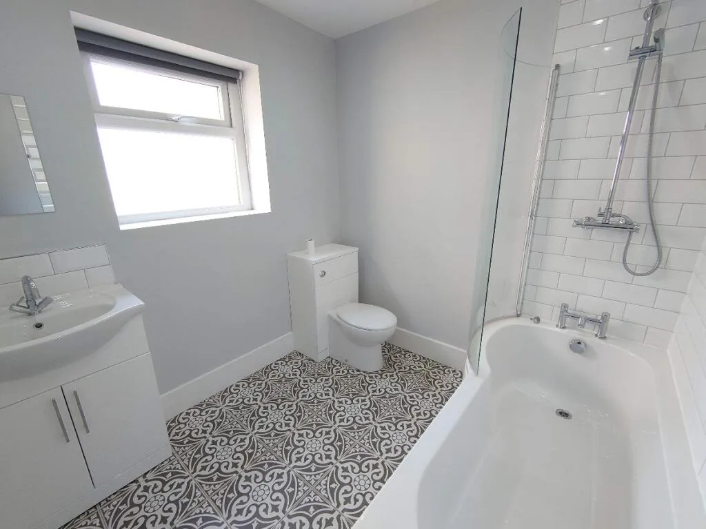 4 bedroom terraced house for rent