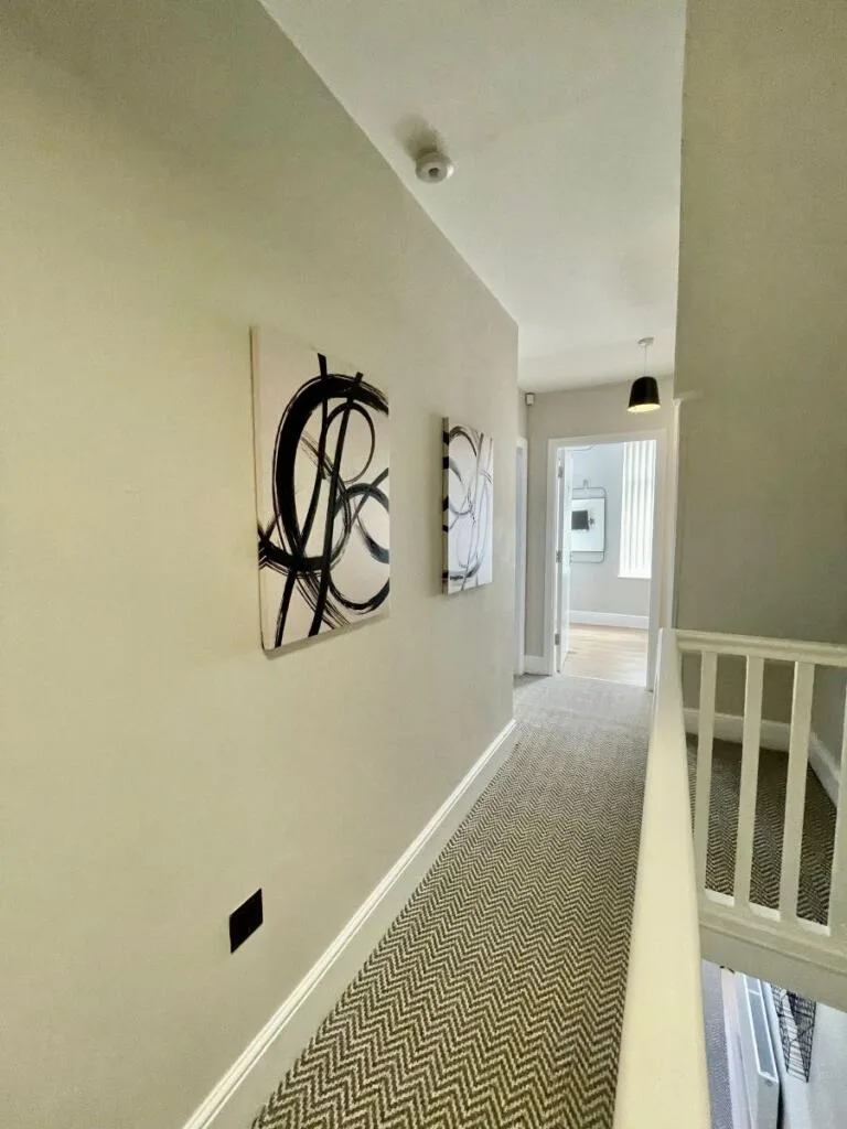 6 bedroom terraced house for rent