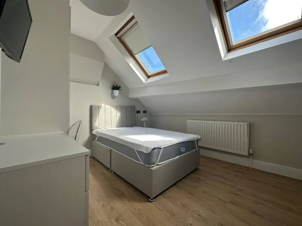 6 bedroom terraced house for rent