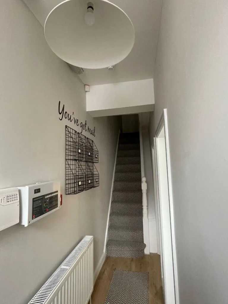 6 bedroom terraced house for rent
