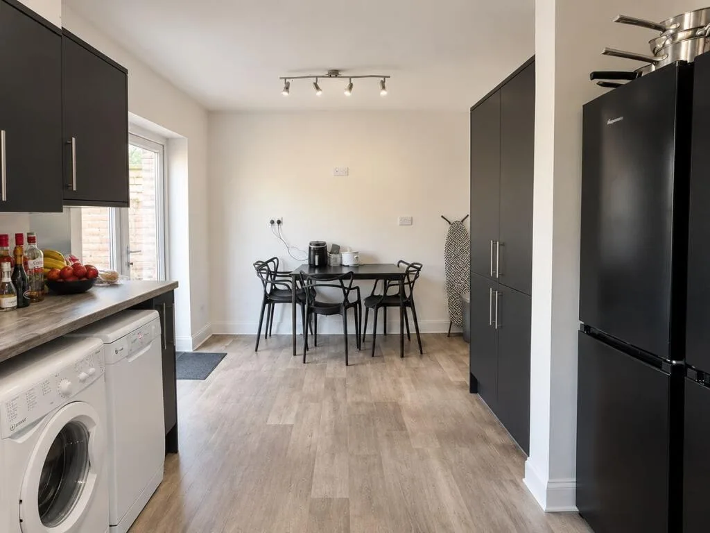 1 bedroom end of terrace house for rent