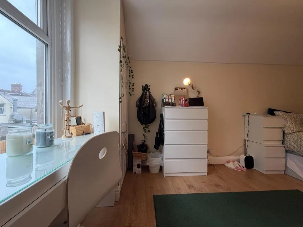 5 bedroom terraced house for rent