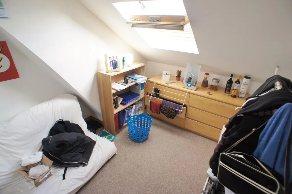 6 bedroom house for rent