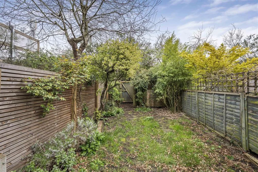 3 bedroom terraced house for rent