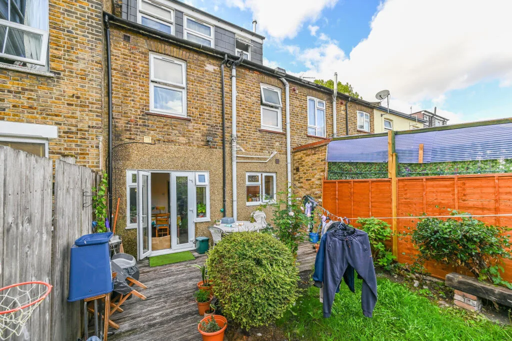 3 bedroom house for rent