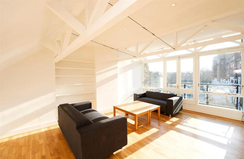 4 bedroom maisonette for rent