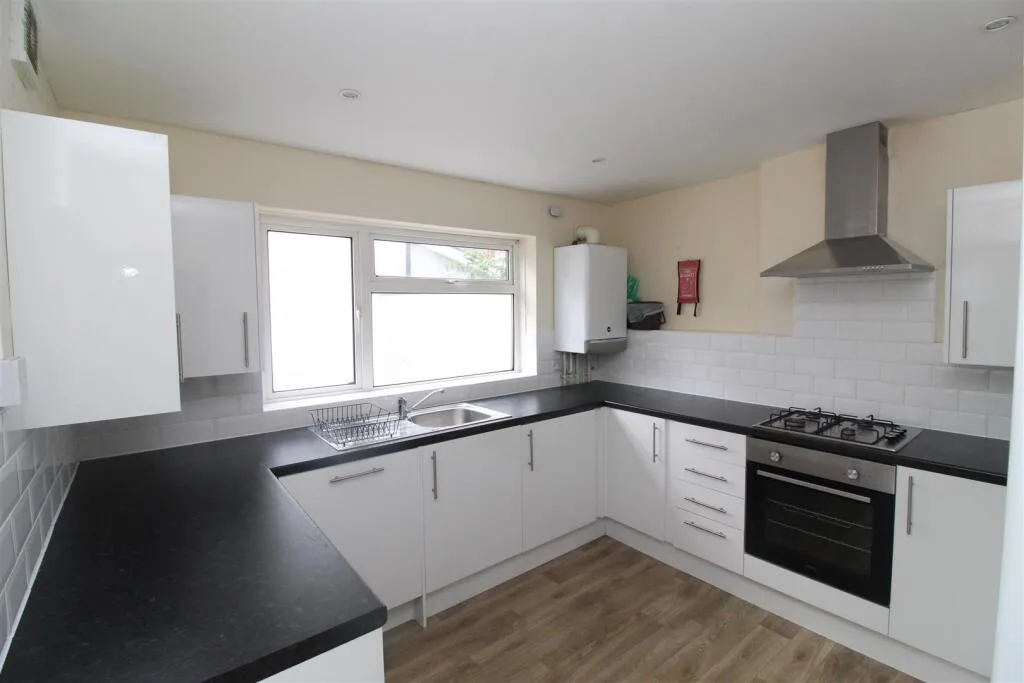 5 bedroom house for rent