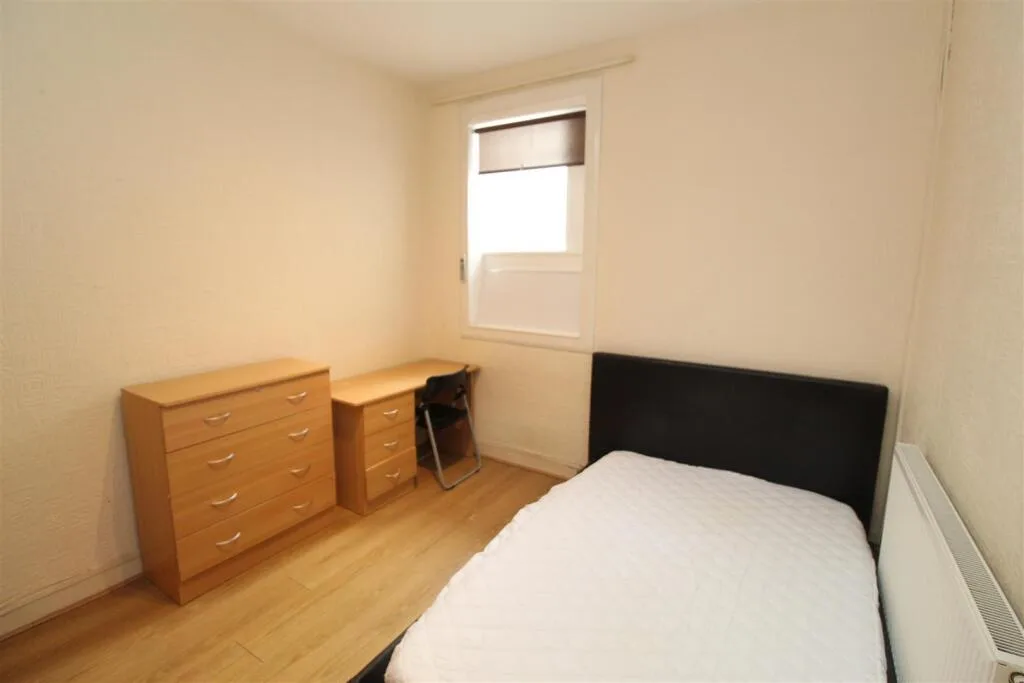 5 bedroom house for rent